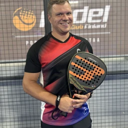 Niko Ahola